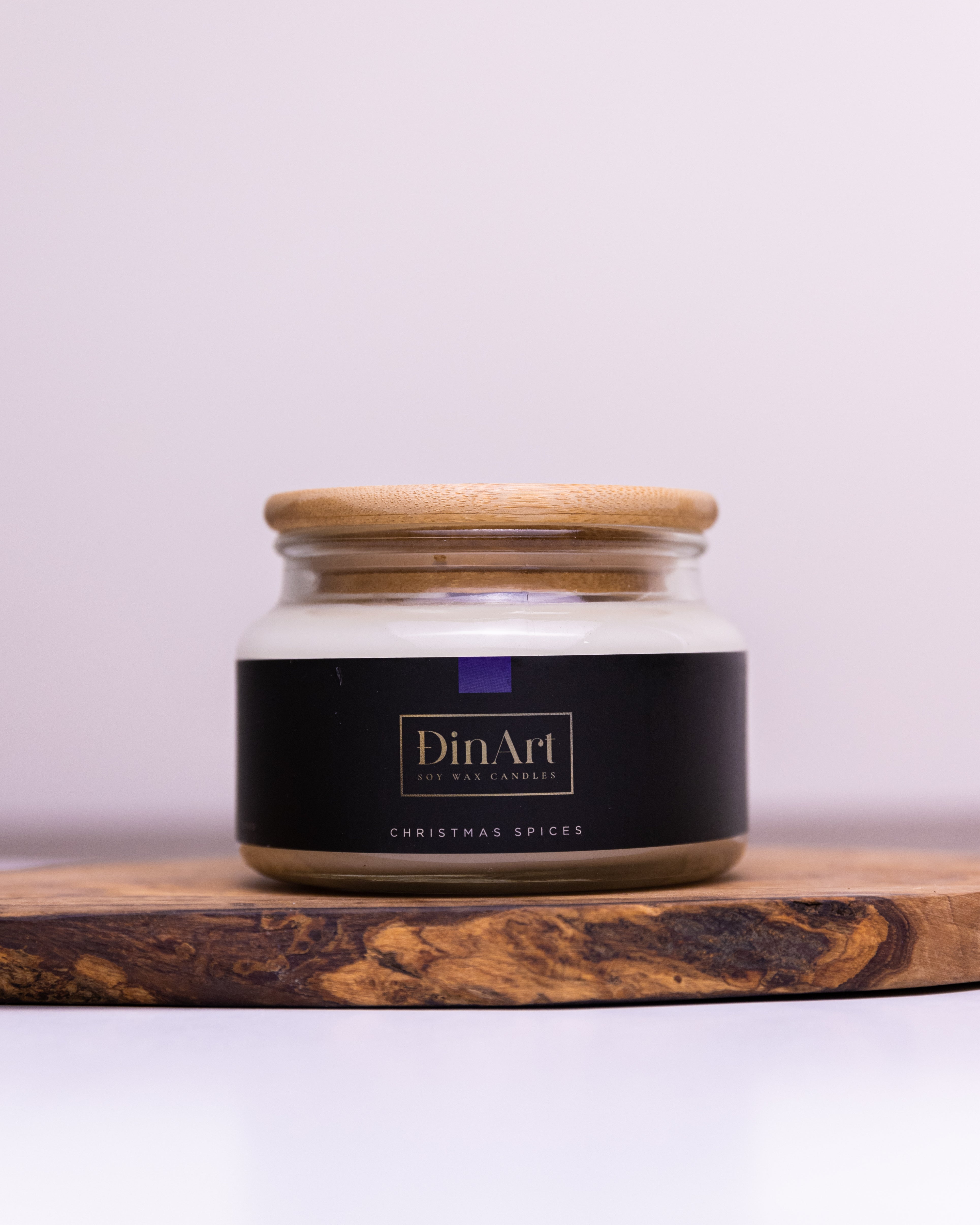 Soy wax candle front view Christmas Spices