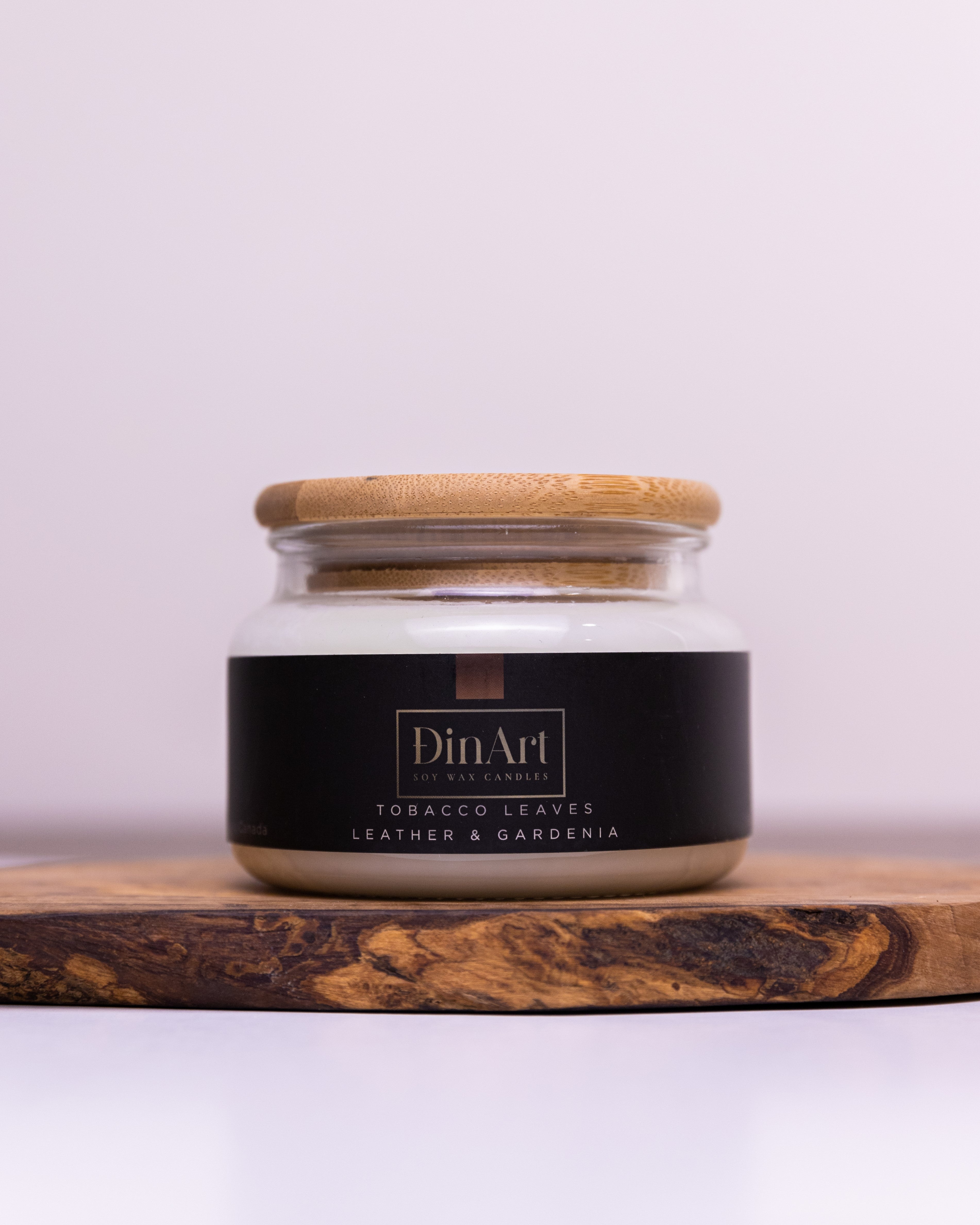  Soy wax candle front view tobacco leaves, leather & gardenia